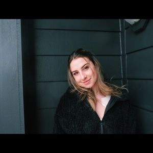 Meet your Posher, Anna